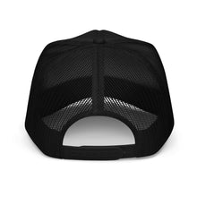 Load image into Gallery viewer, Classiq trucker hat