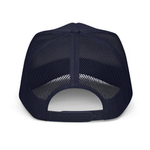 Load image into Gallery viewer, Classiq trucker hat