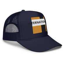 Load image into Gallery viewer, Classiq trucker hat