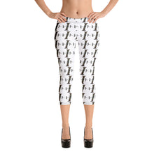 Load image into Gallery viewer, IRAP Camo Capri Leggings